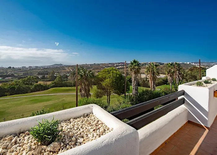 Lotus 2401 - Beautiful Apartment With Pool & Sea View
