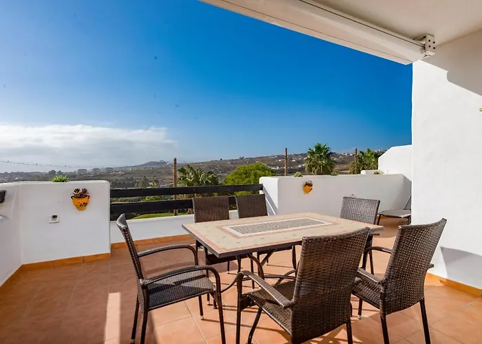 Lotus 2401 - Beautiful Apartment With Pool & Sea View
